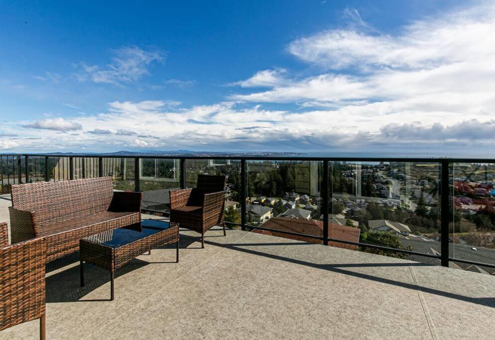 Apartamento Eagle'S View Penthouse Victoria Exterior foto